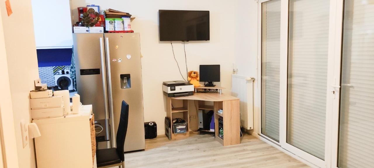 מו Jolie Appartement Avec Un Jardin מראה חיצוני תמונה
