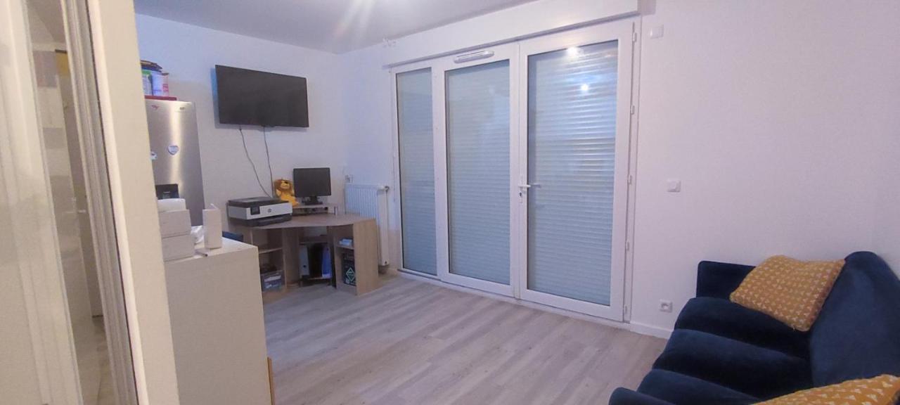 מו Jolie Appartement Avec Un Jardin מראה חיצוני תמונה